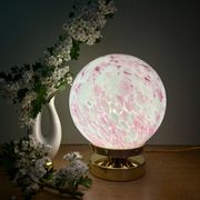 Lampe à poser globe vintage en verre rose et blanc