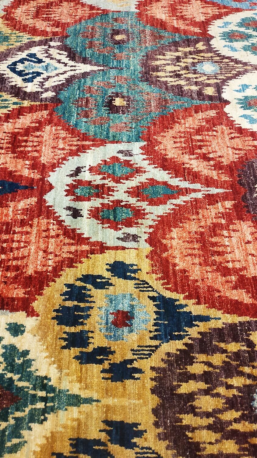 Carpet "peacock" living room