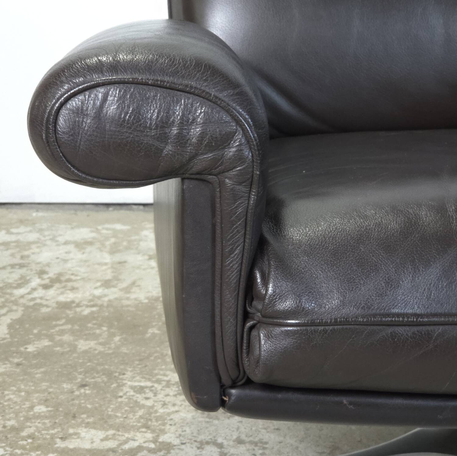 Vintage 1960s De Sede DS-31 leather lounge chair