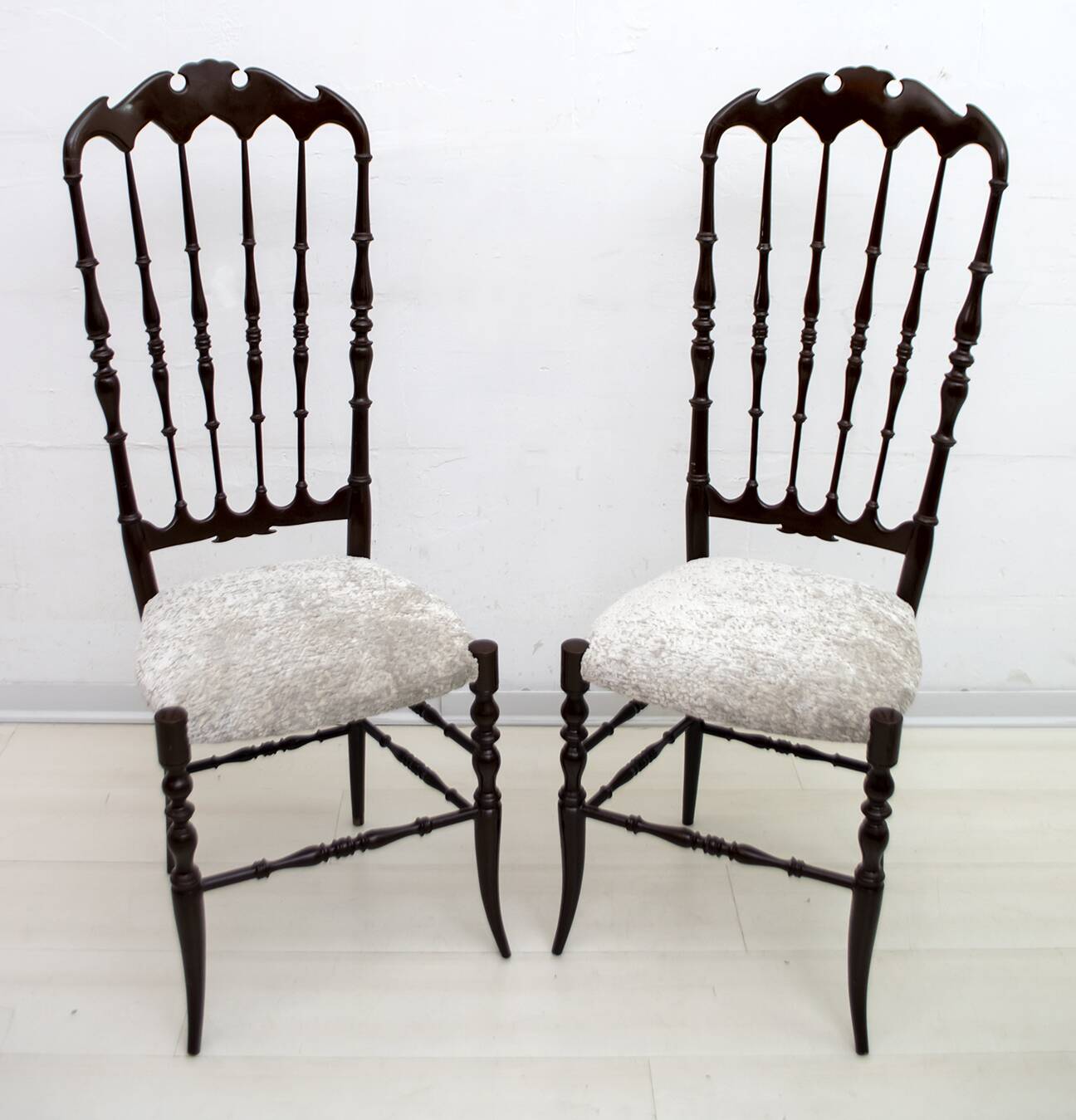 Pair of Gaetano Descalzi Midcentury Italian Chiavari High Back Chairs, 1950