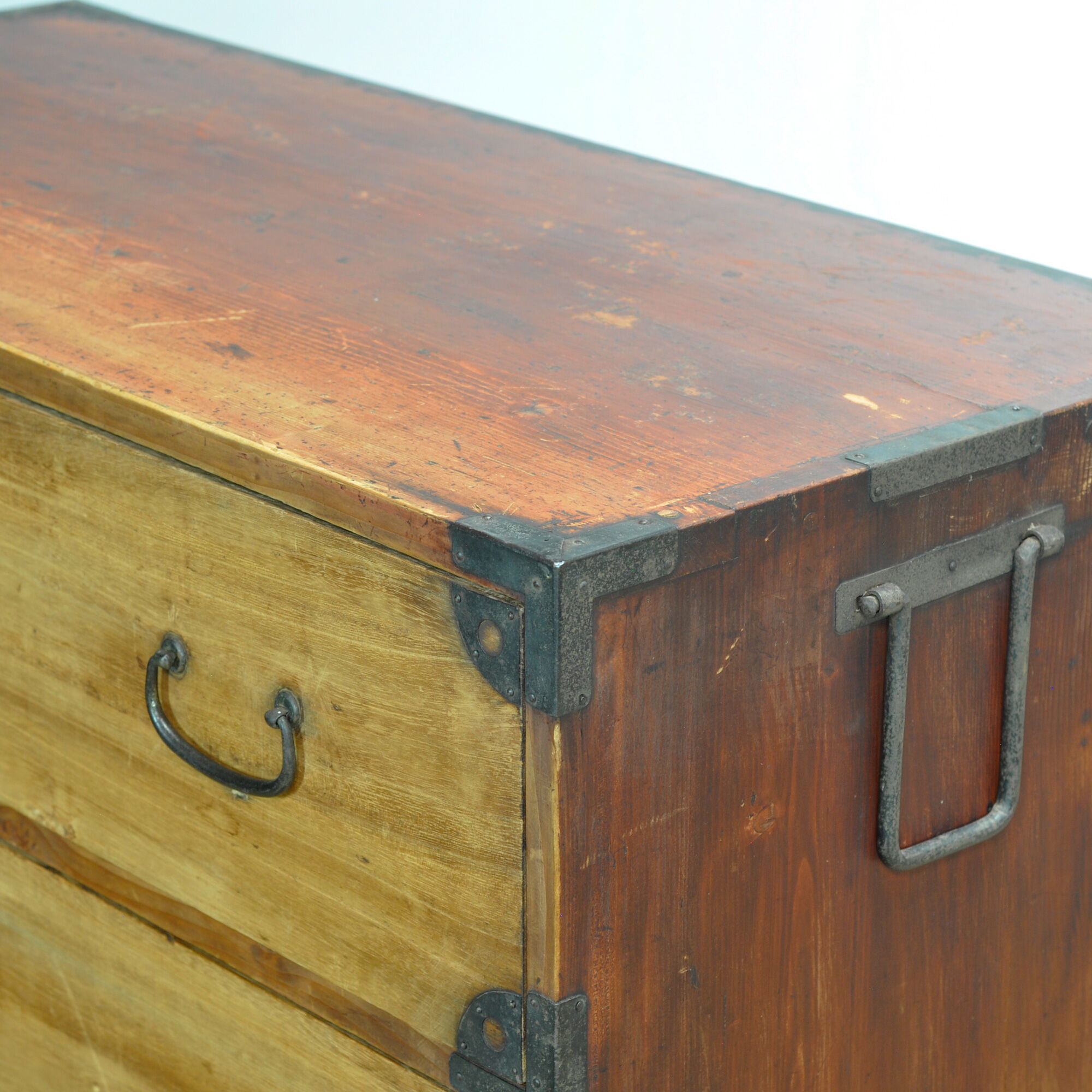 Commode Tansu japonaise, vers 1870