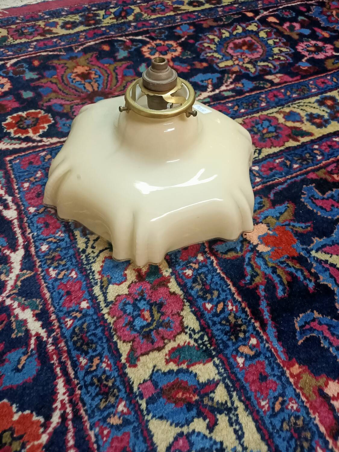 Beige opaline ceiling light in uraline