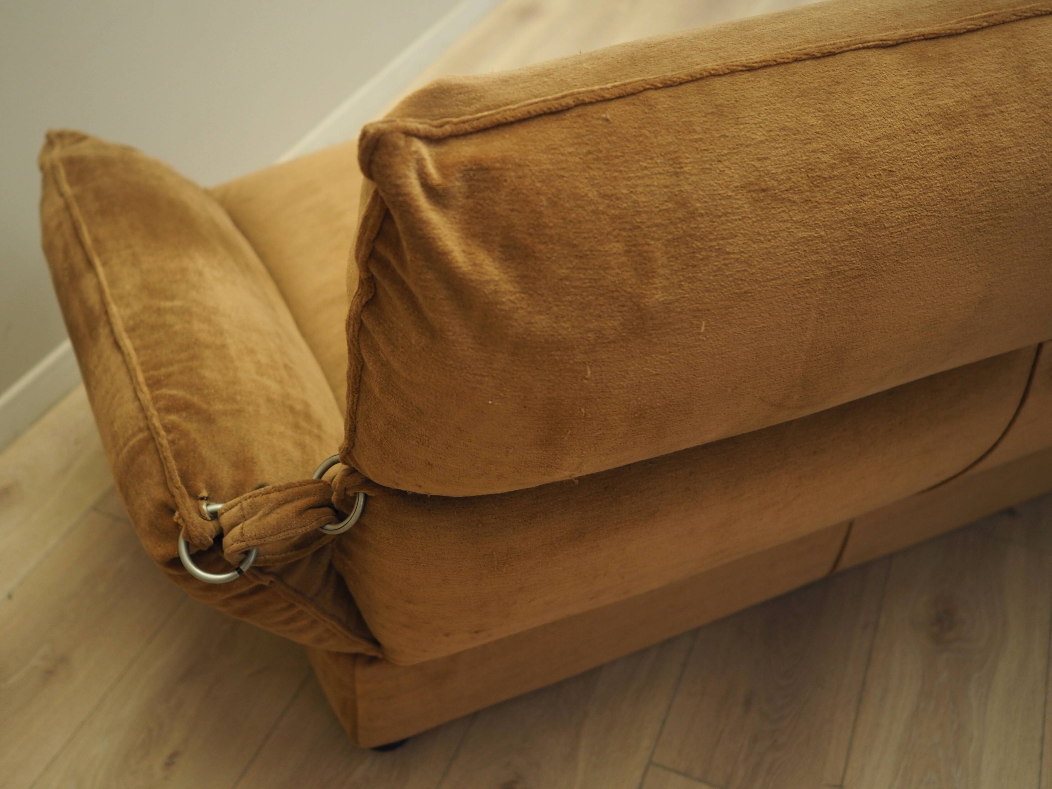Brown velvet sofa, Italian design, 1970s, manufacturer: Dall'Oca