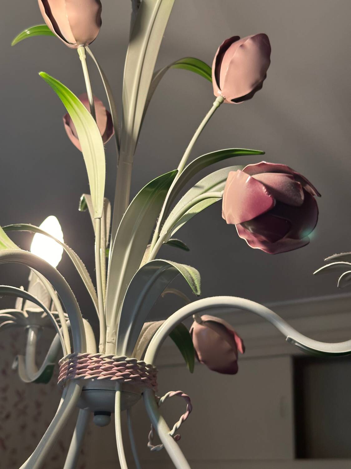 Lustre Vintage en fer forgé - Bouquet de tulipes
