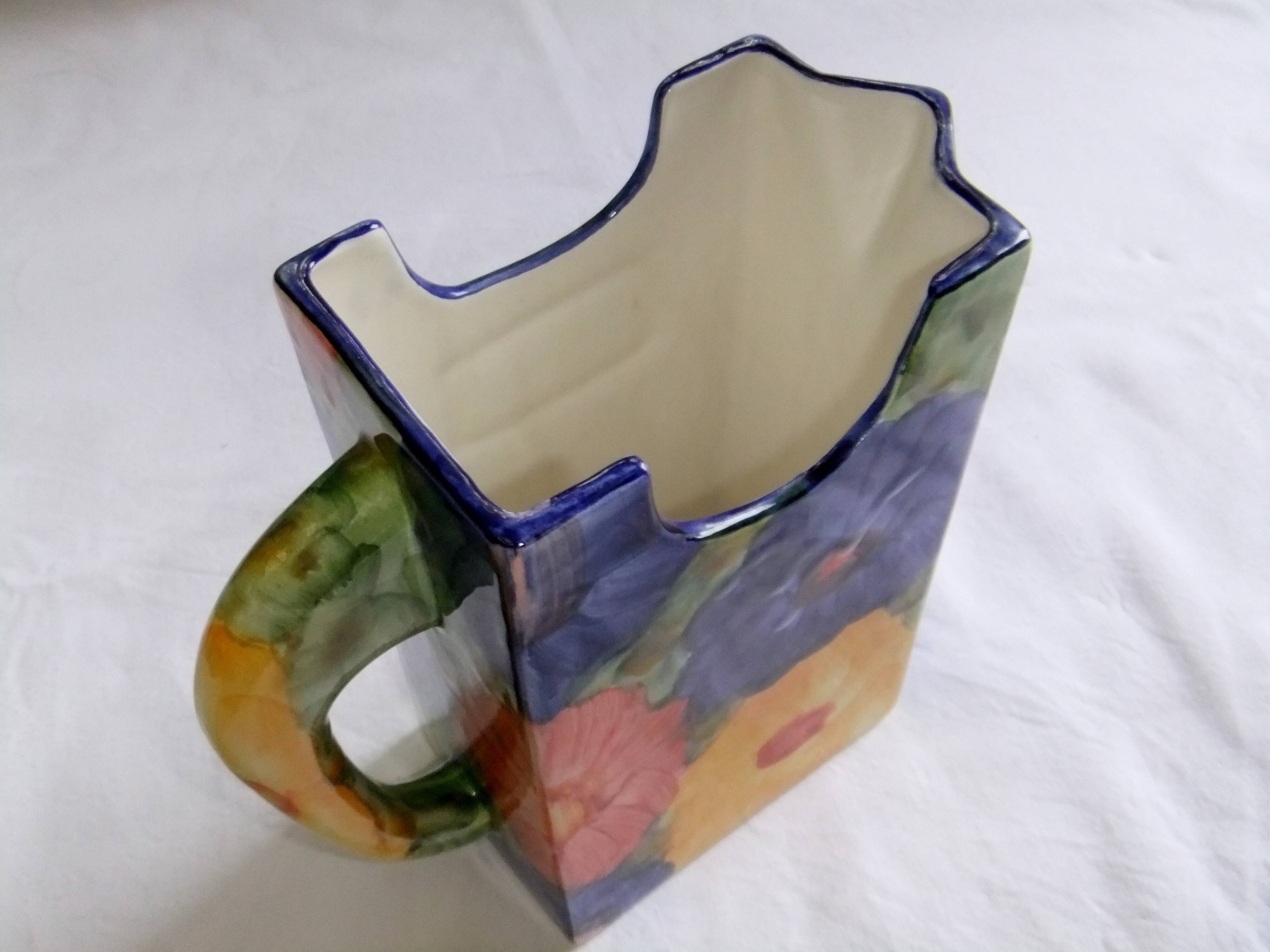 Pichet vase céramique décor de fleurs