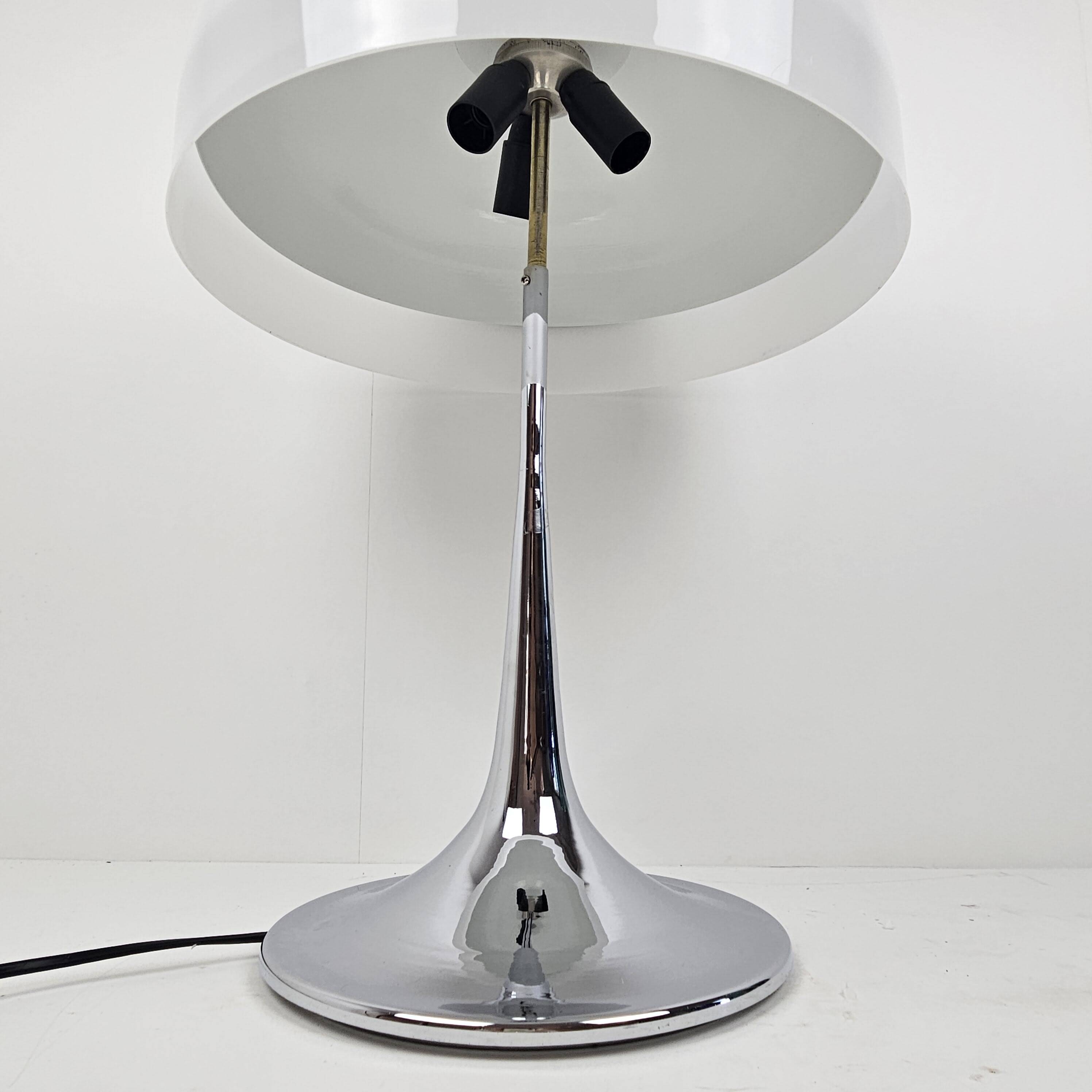 Lampe à poser champignon en métal chromé, Italie 1970