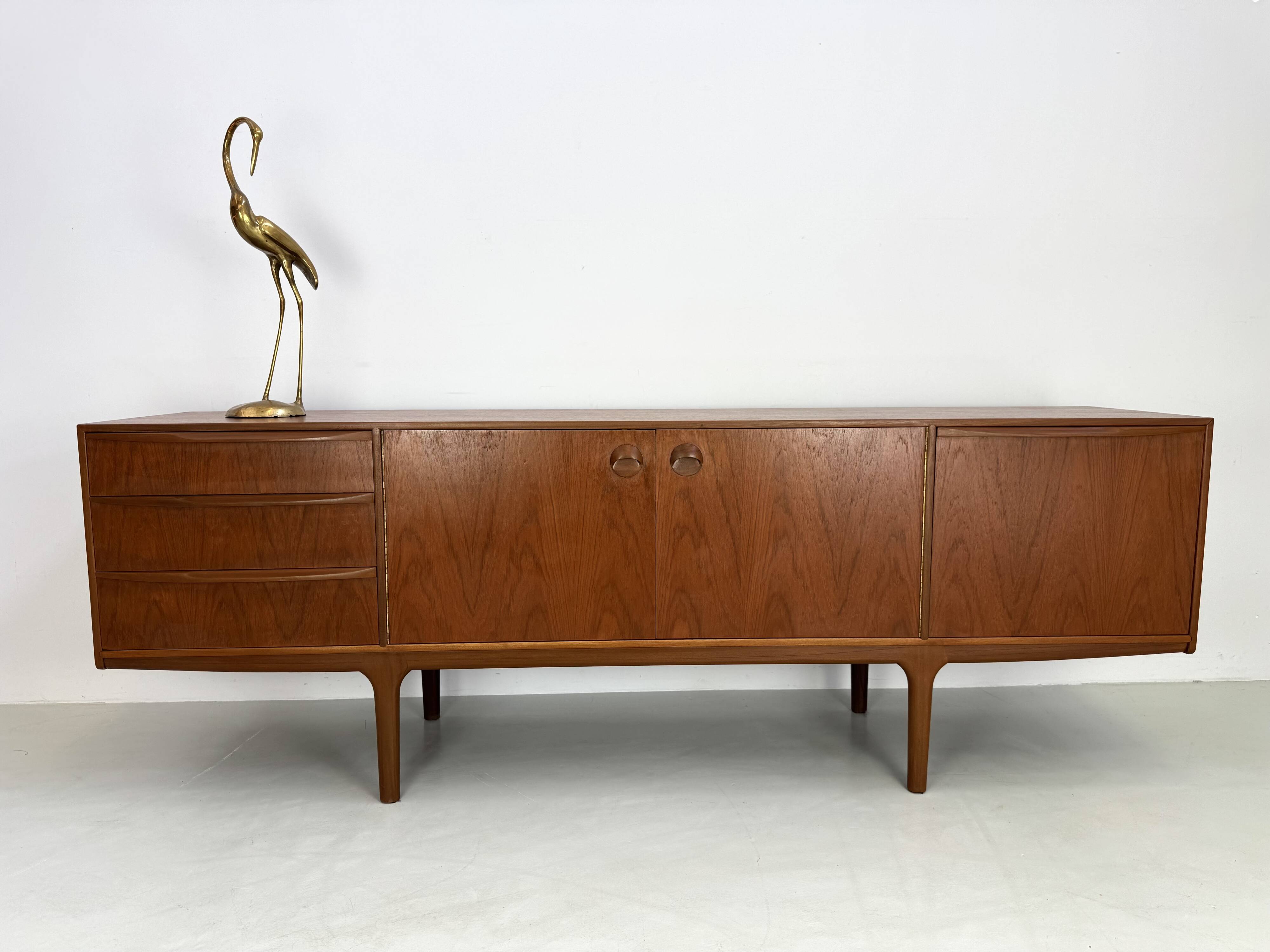 Buffet vintage de McIntosh, design de T. Robertson des années 1960