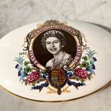 Porcelain box royal worcester collector queen elizabeth ii silver jubilee 1977