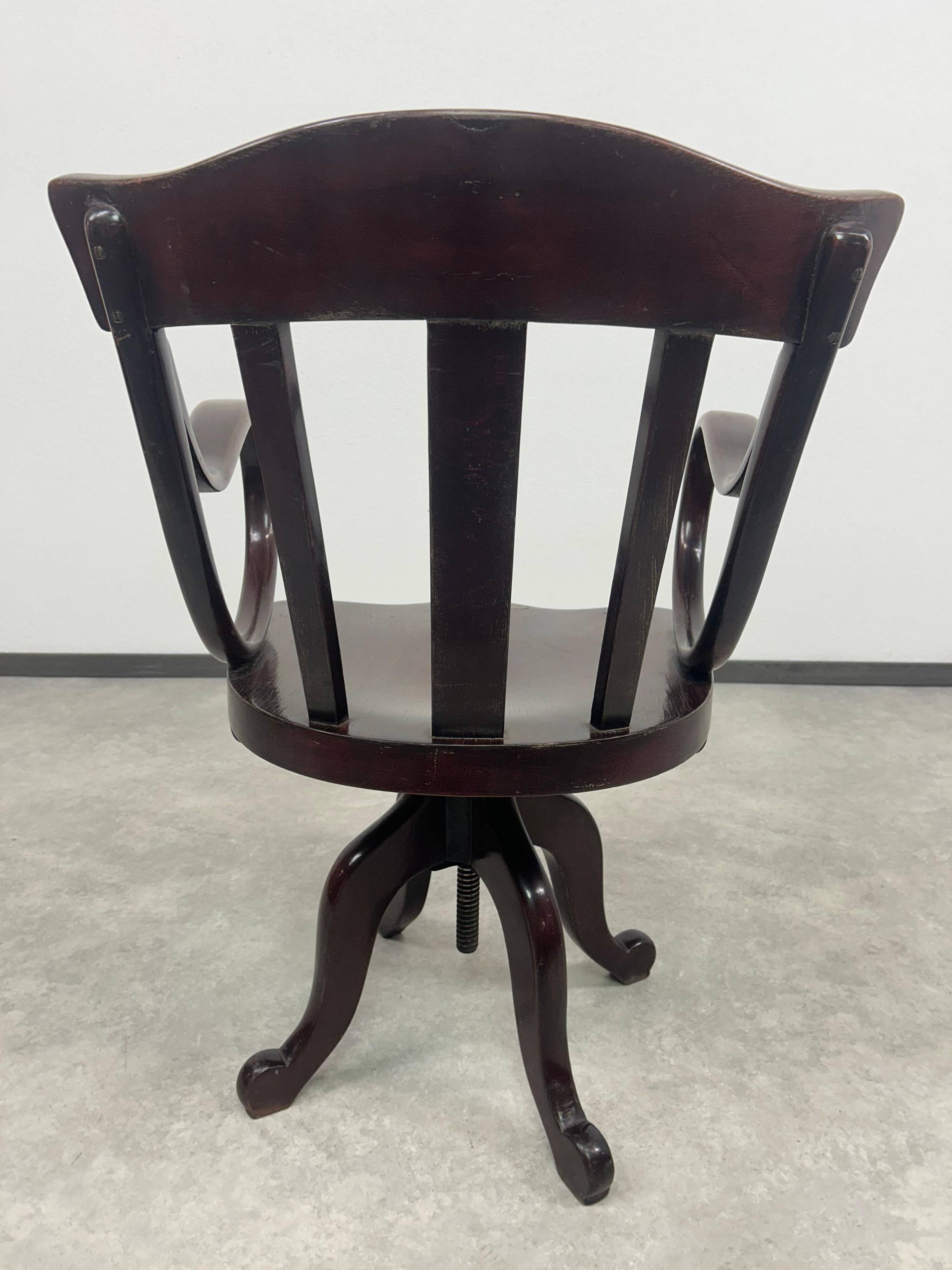 Thonet swivel armchair no. 5541