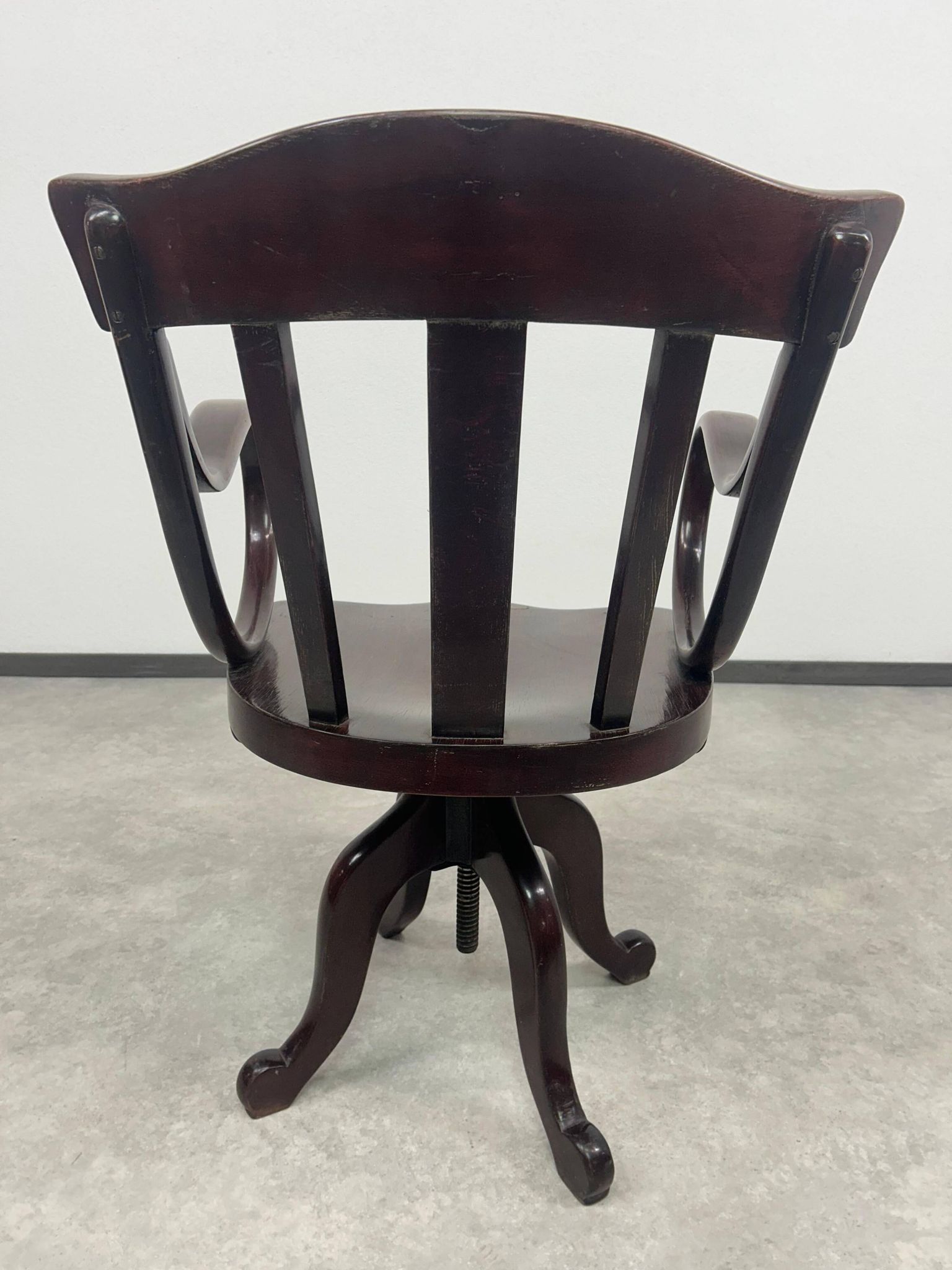 Thonet swivel armchair no. 5541