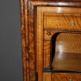 Louis Philippe period secretary in walnut veneer, 19th century.
