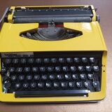 Brother Deluxe 800 typewriter