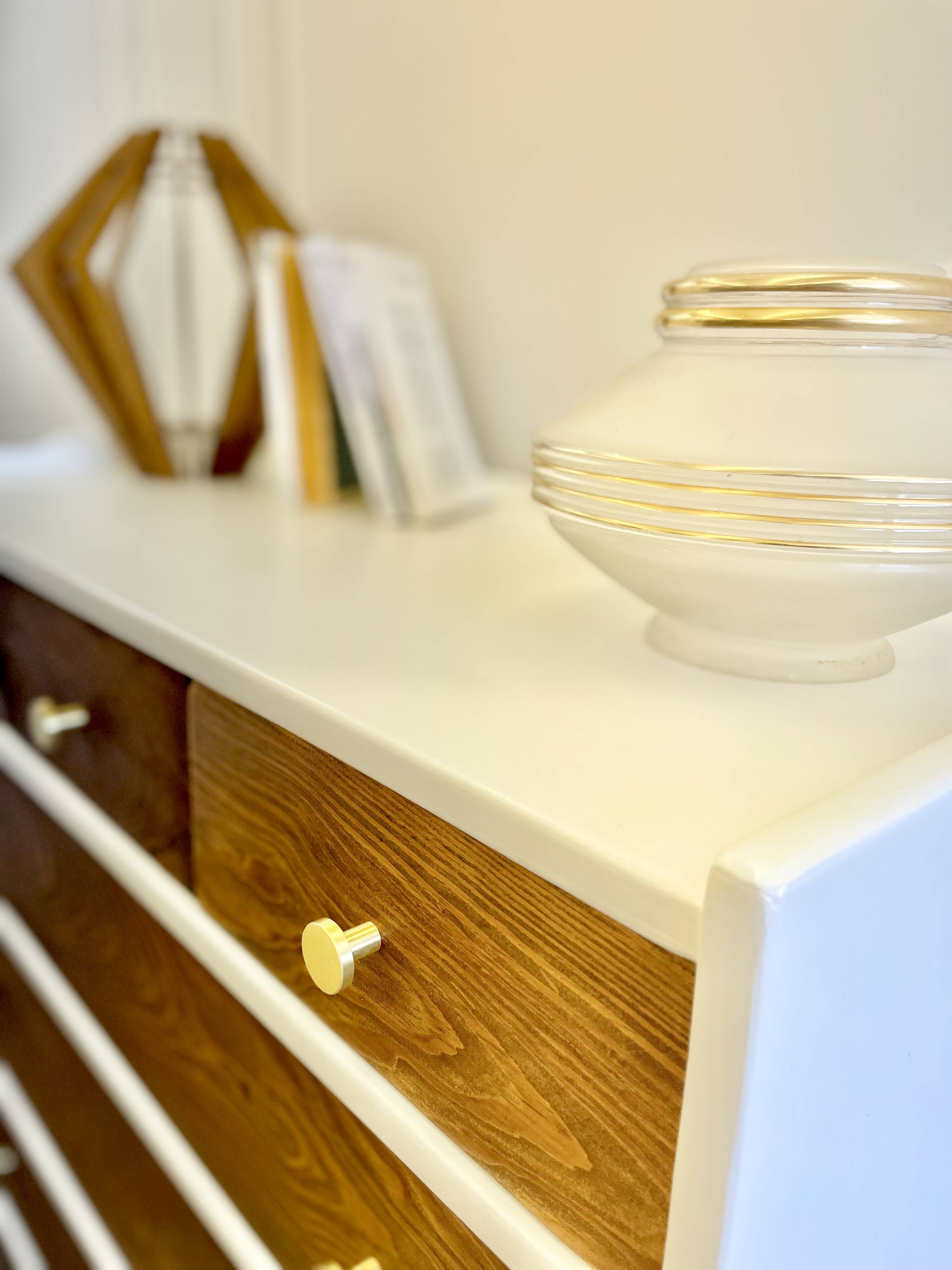 Commode vintage en bois – style scandinave – très bon état