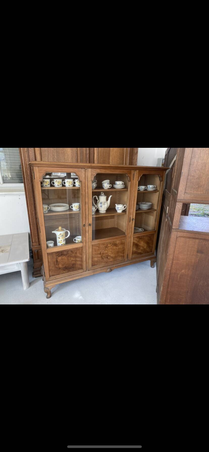 Vaisselier en bois fin