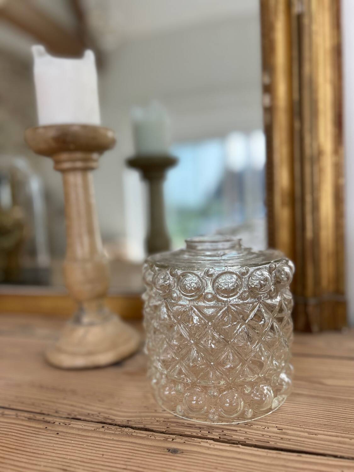 Set of 4 modern pendant lights with antique globes