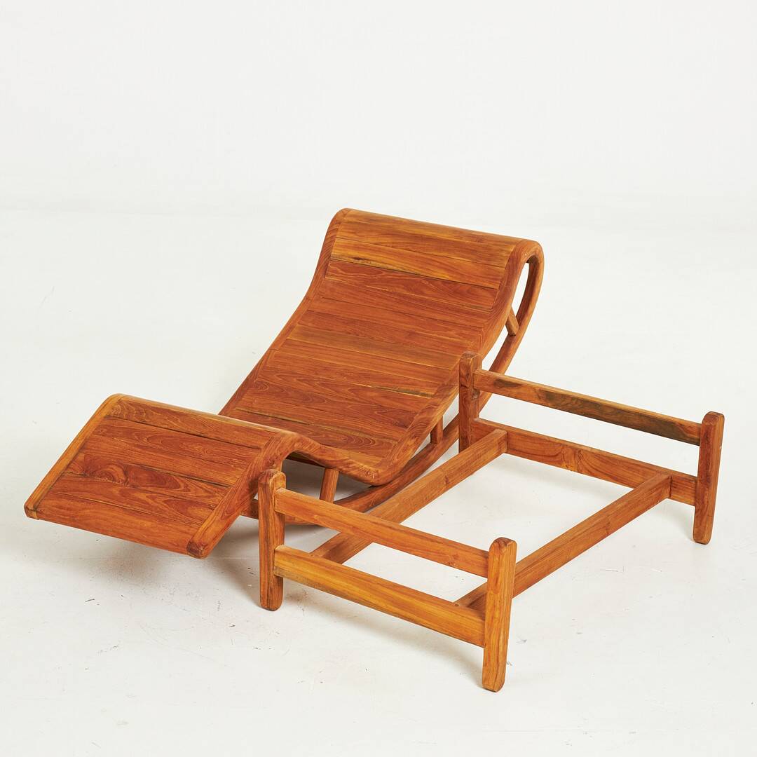 Teak chaise longue - in the spirit of Le Corbusier's LC4 chair