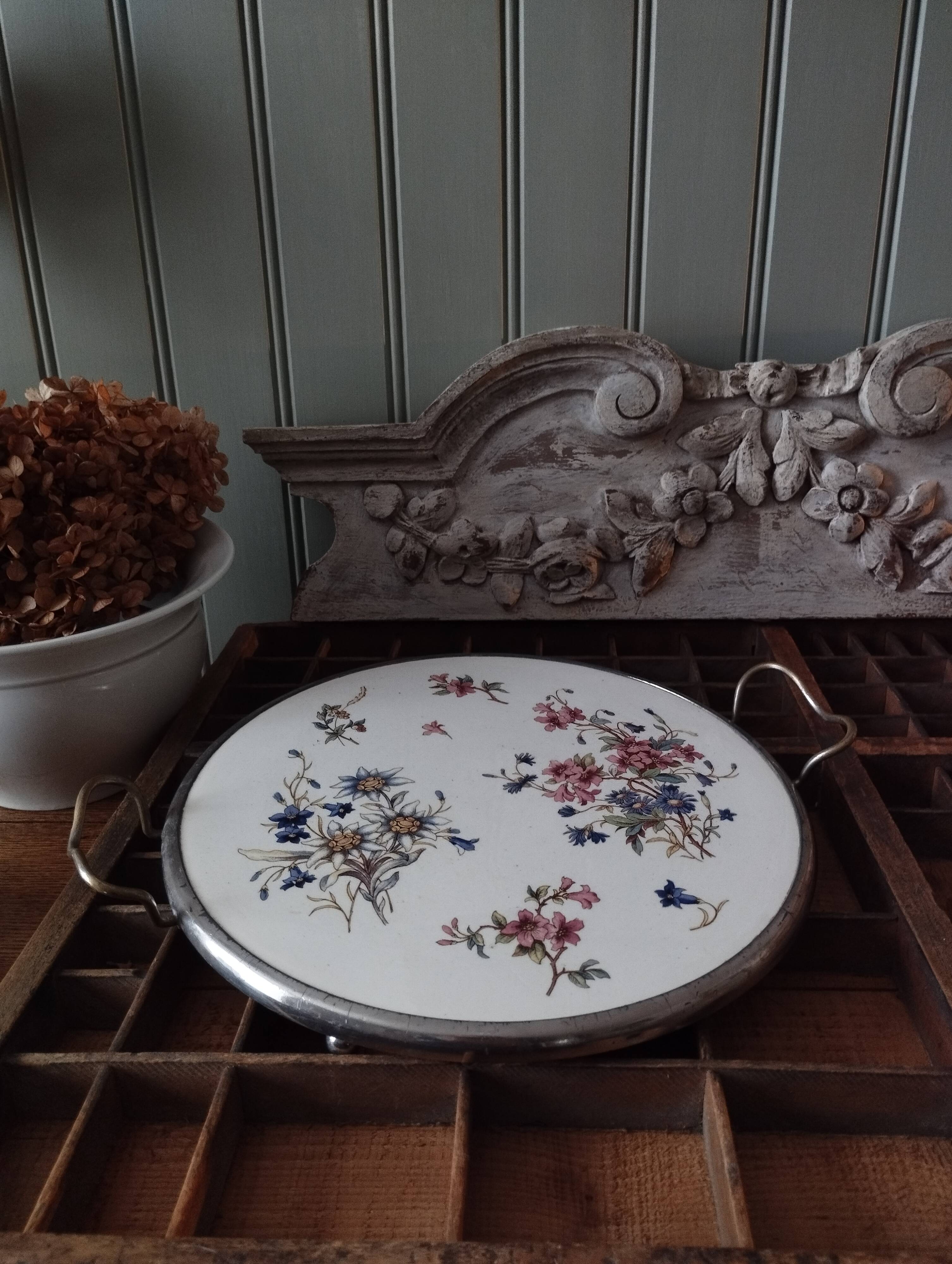 Sarreguemines Digoin “Righi” earthenware tray, metal rim and handles.