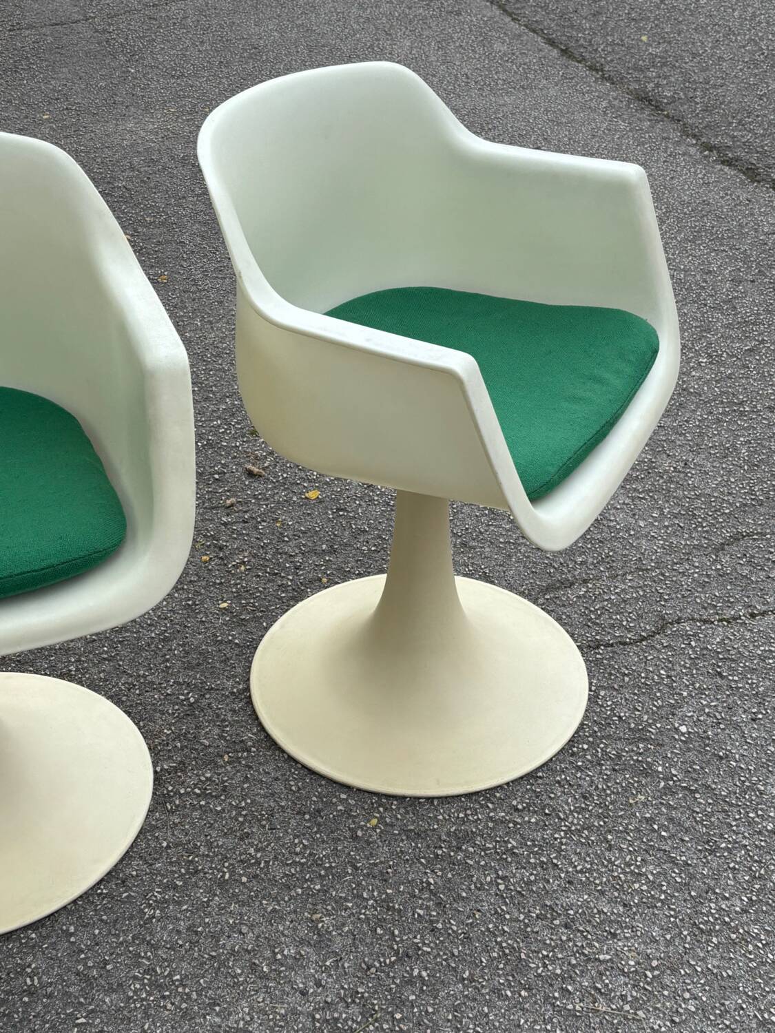 Grosfillex Tulip Chairs, 1972