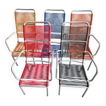 Suite de 5 fauteuils vintage scoubidou 1950 en aluminium & fil plastique 50