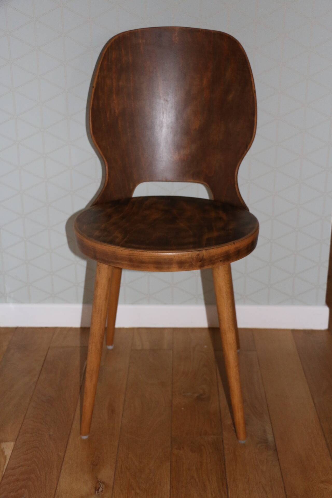 BAUMANN V9 dark chair