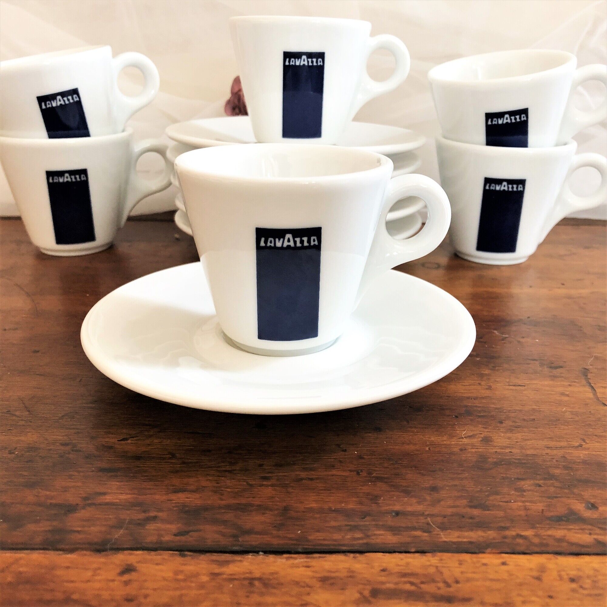 Tasse à Café Avec Soucoupe Lettre P - Porcelaine Blanche - Idée Cadeau Élégante