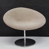 Little Globe chair by Pierre Paulin