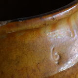 Varnished candied pot yellow