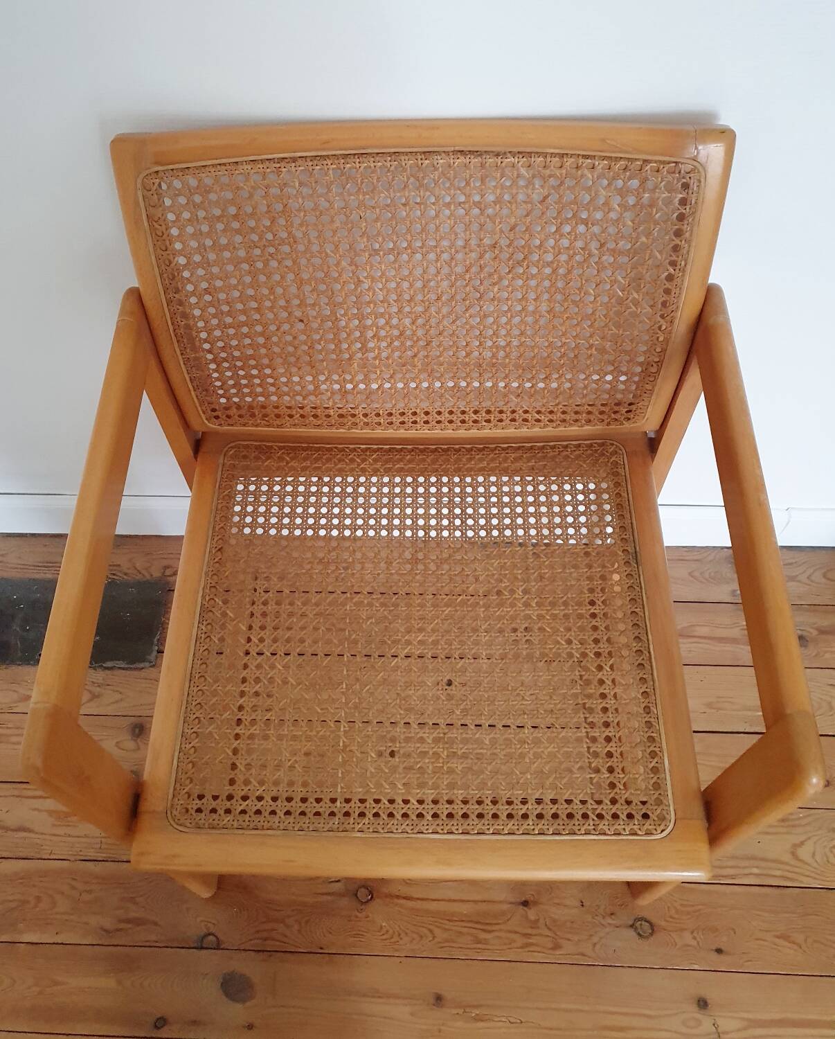 Fauteuil en hêtre et cannage 1980
