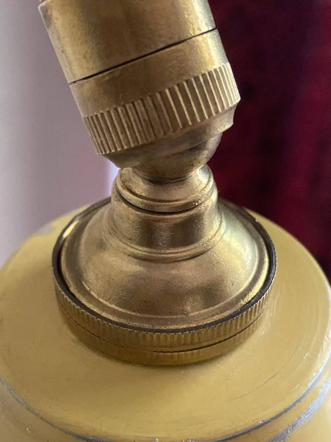 Vintage adjustable wall light – yellow metal and brass – 1960s