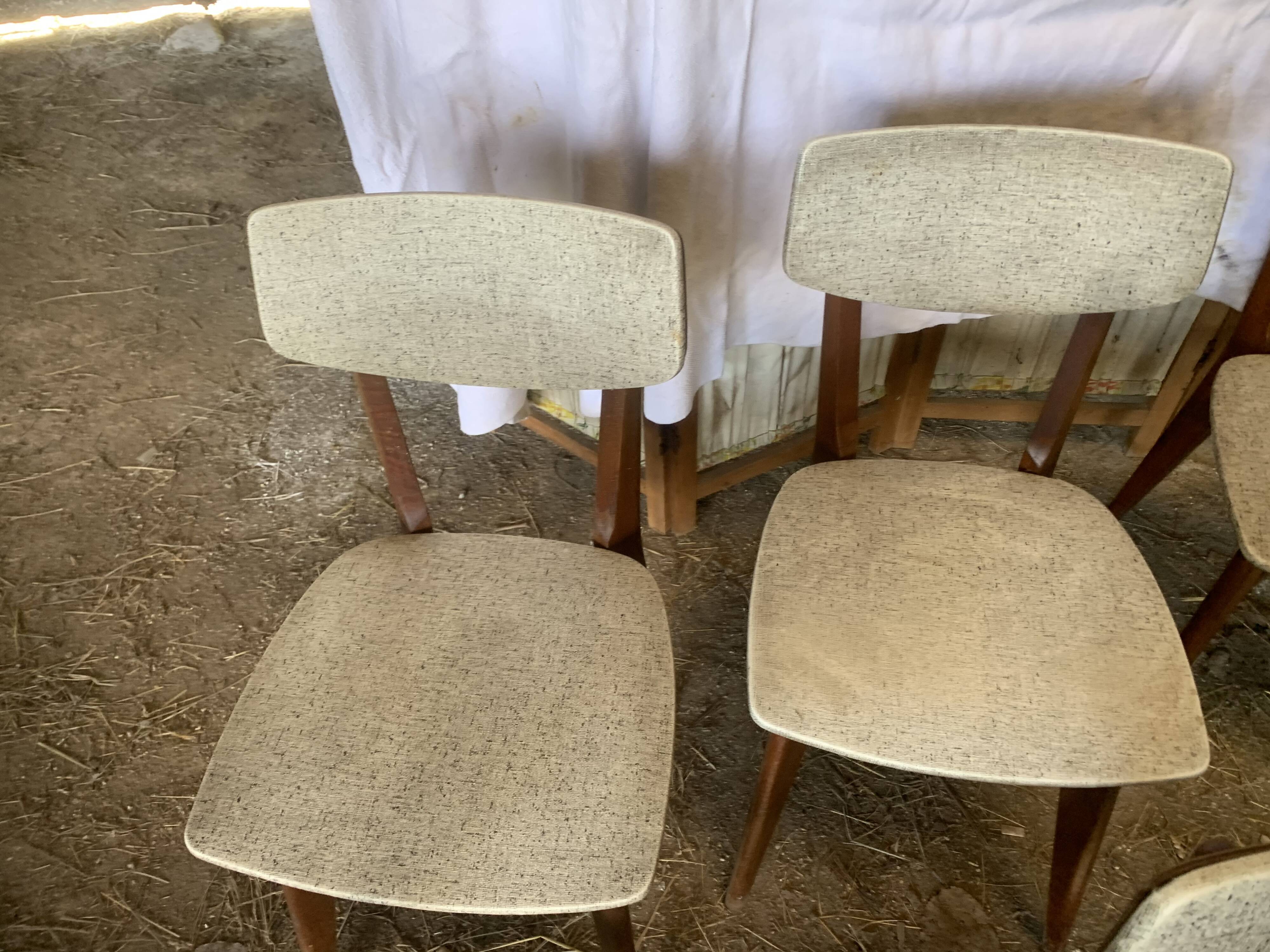 Lot of 6 vintage chairs