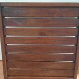 Folding coffee table