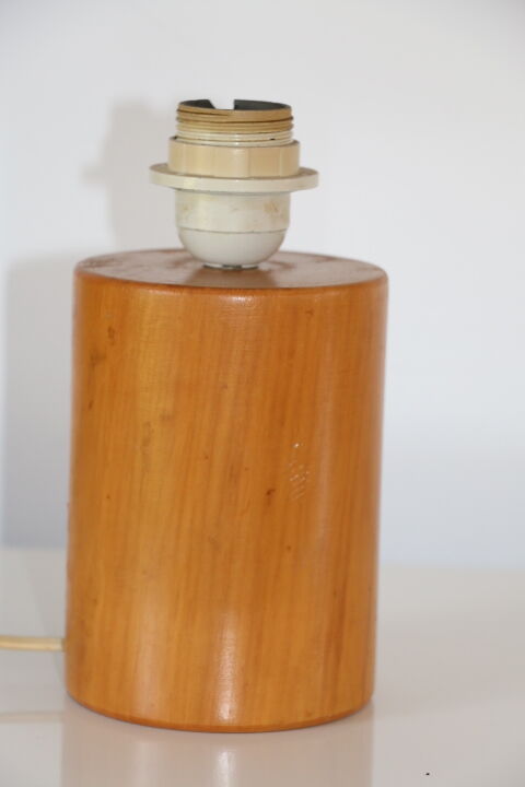 3 feet imt italy wood lamp