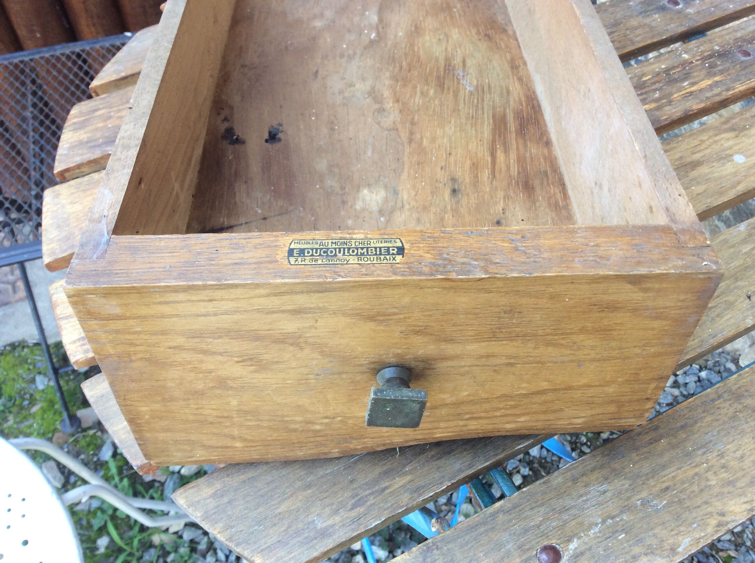 Rococo vintage hairdresser in oak marble top