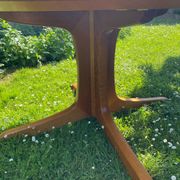 Baumann Scandinavian style 60s round table