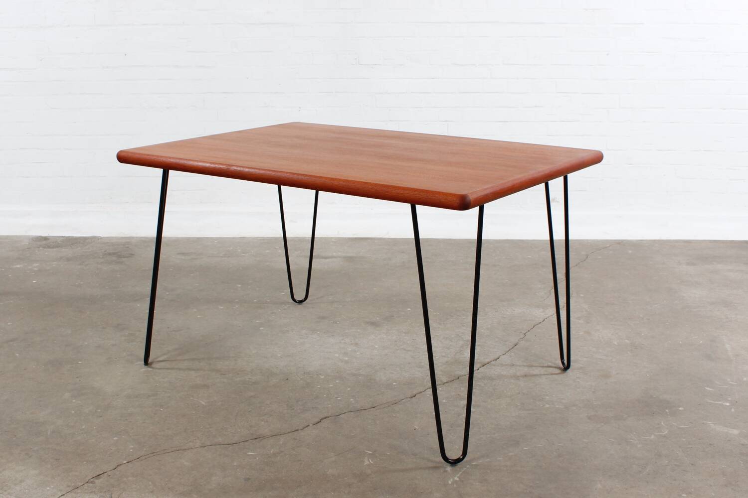 Table de salle à manger en teck vintage Mid Century Design 60's 70's hairpins