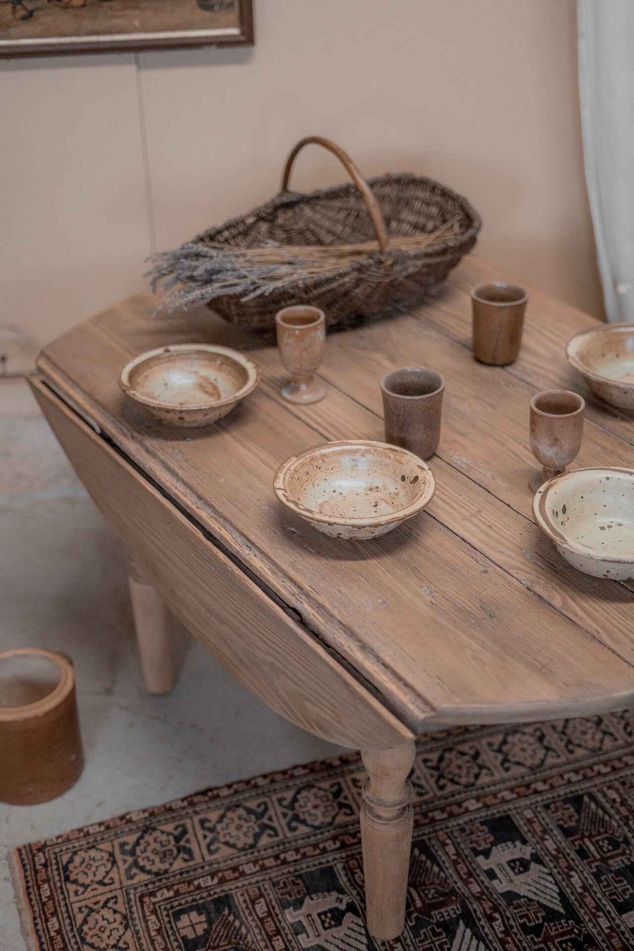 Round coffee table
