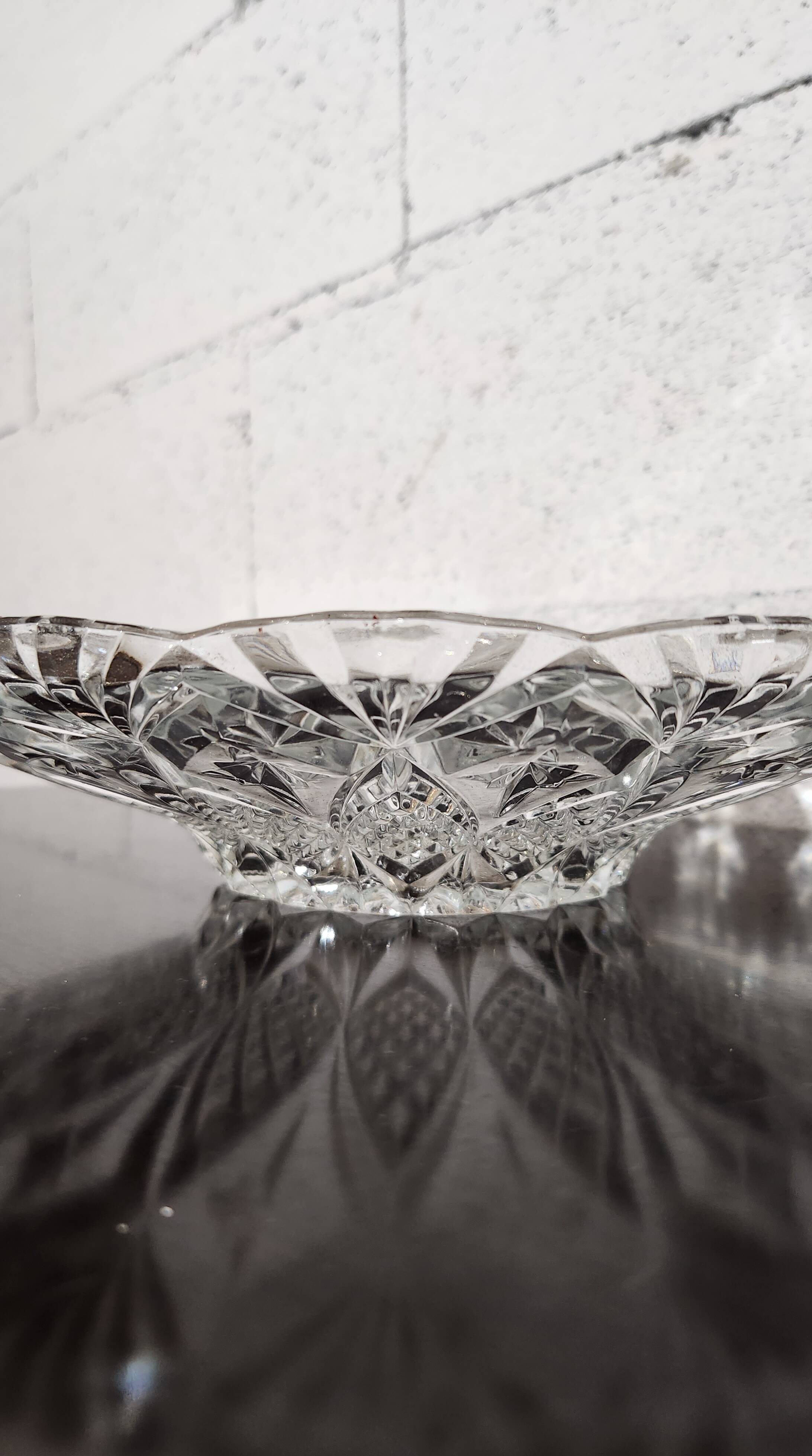 Coupelle en cristal taillé vintage – Ø 33 cm