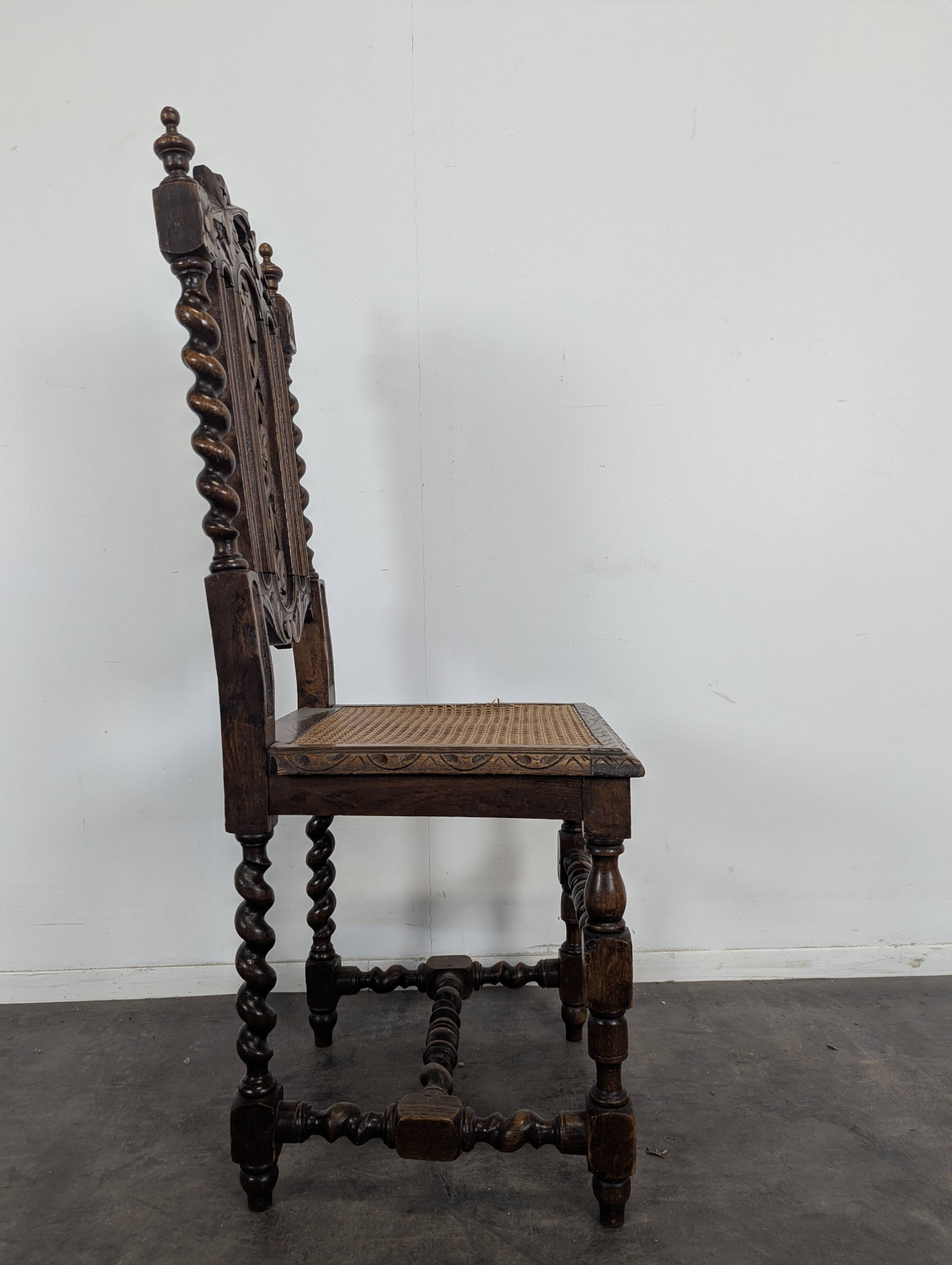 Set of 4 Louis XIII chairs