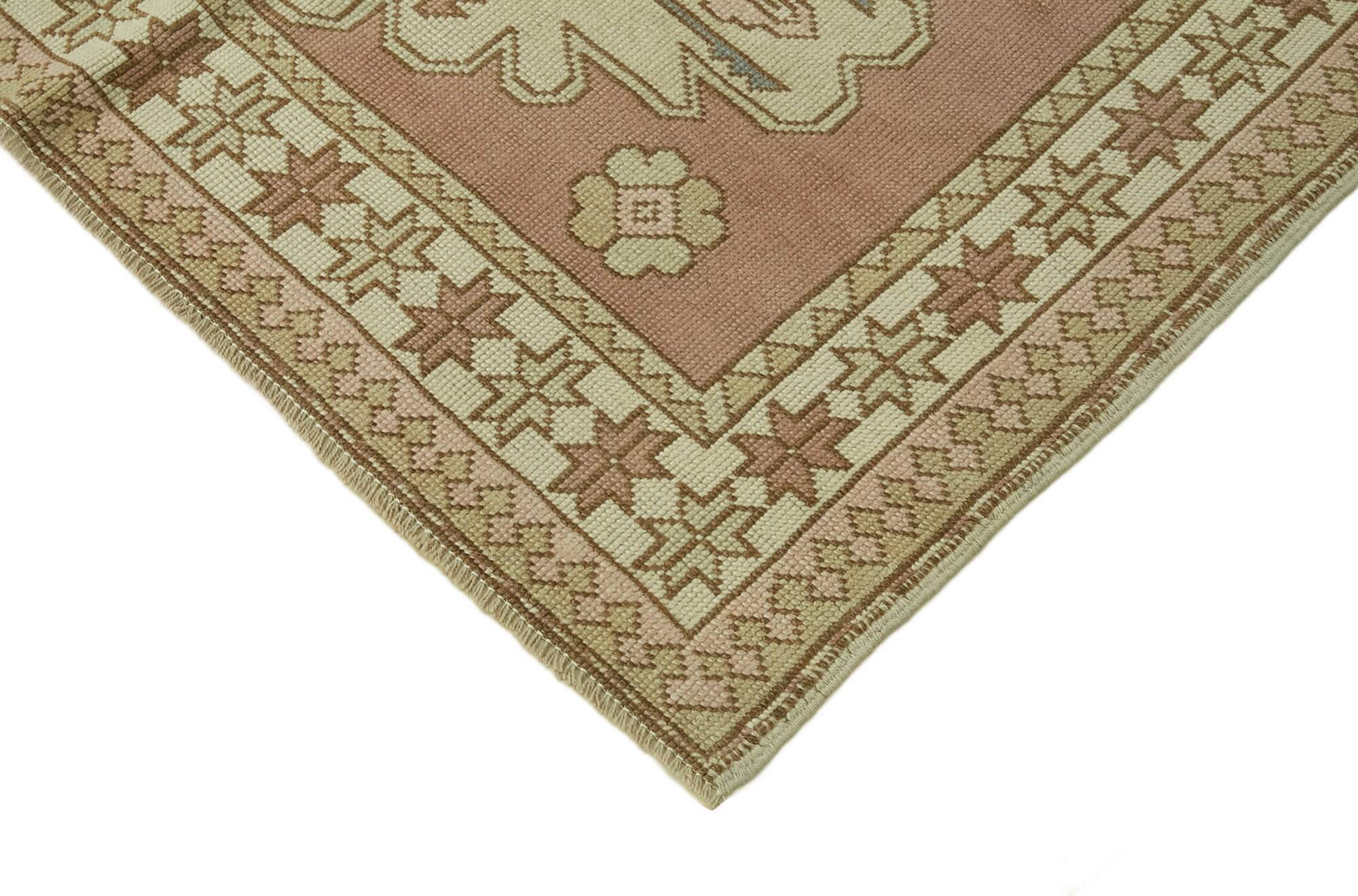 Turkish Vintage Anatolian Rug 125 cm x 197 cm