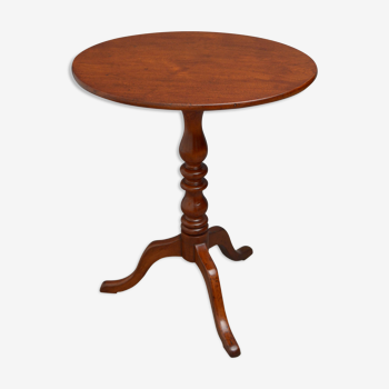 Elegant Early Victorian Tilt Top Table