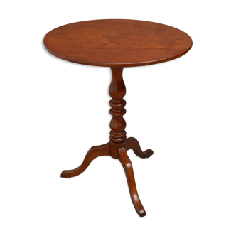 Elegant Early Victorian Tilt Top Table