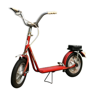 Vintage MW scooter