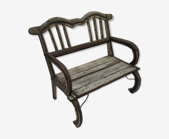 Banc en bois et fer