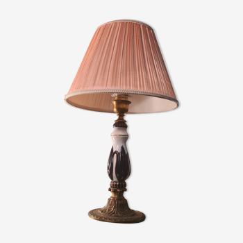 Lampe pied céramique et bronze, abat  jour plissé vieux rose 48x29  art deco