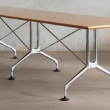 Bureau modèle "Spatio" par Antonio Citterio édition Vitra