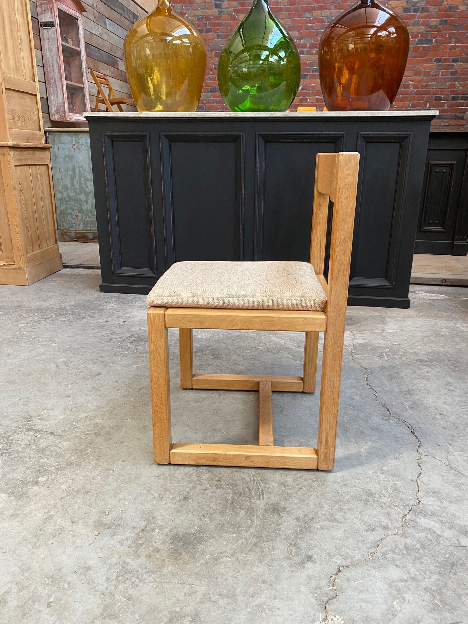 Suite of 6 chairs in solid oak 80s
