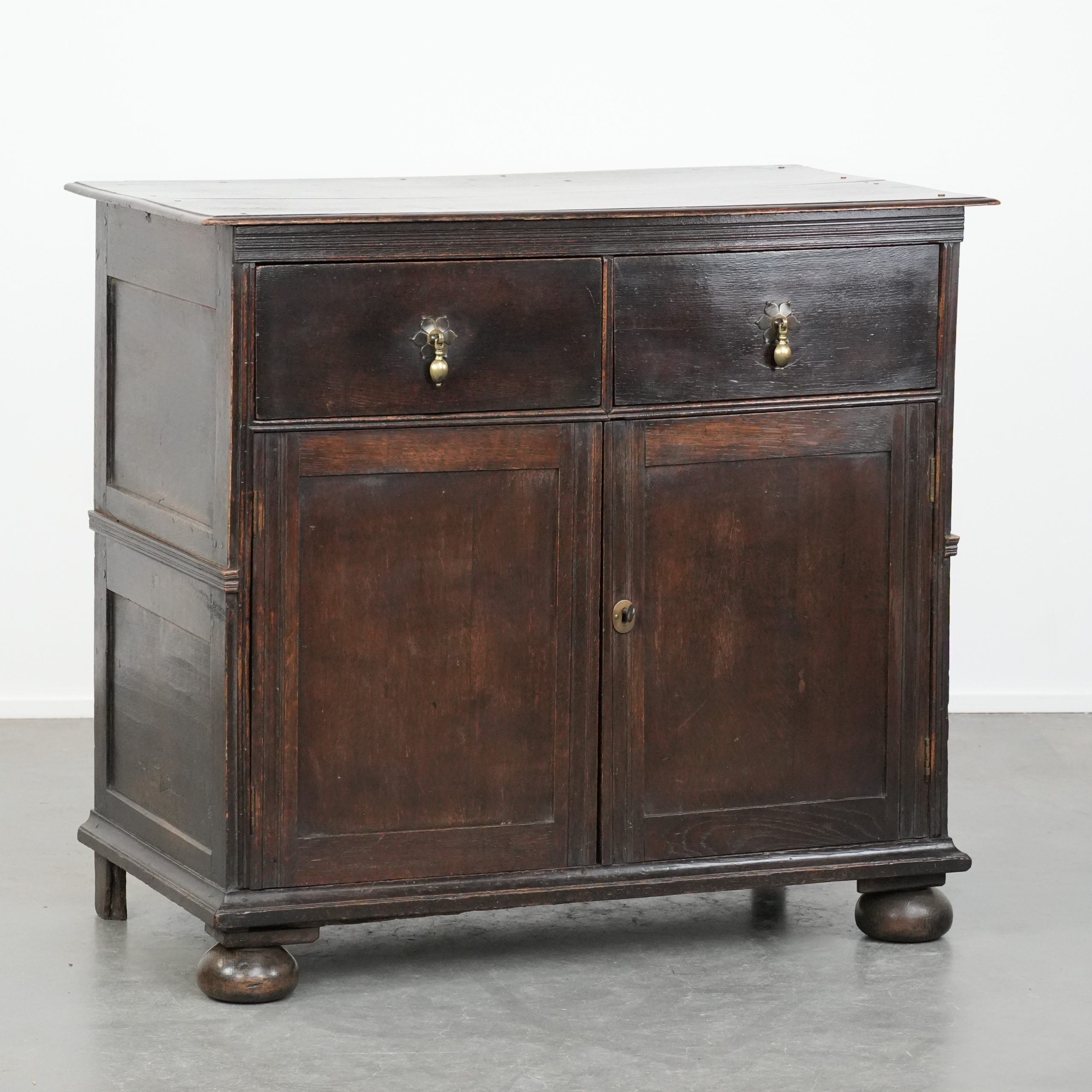 Rare English antique 2-door cabinet from the early 18th century