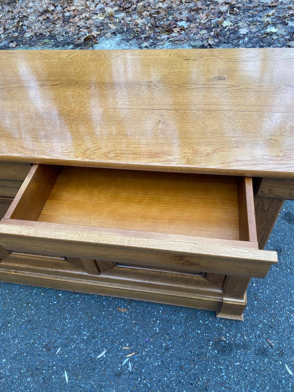 Buffet enfilade Louis Philippe en chêne massif du 20ème 186cm