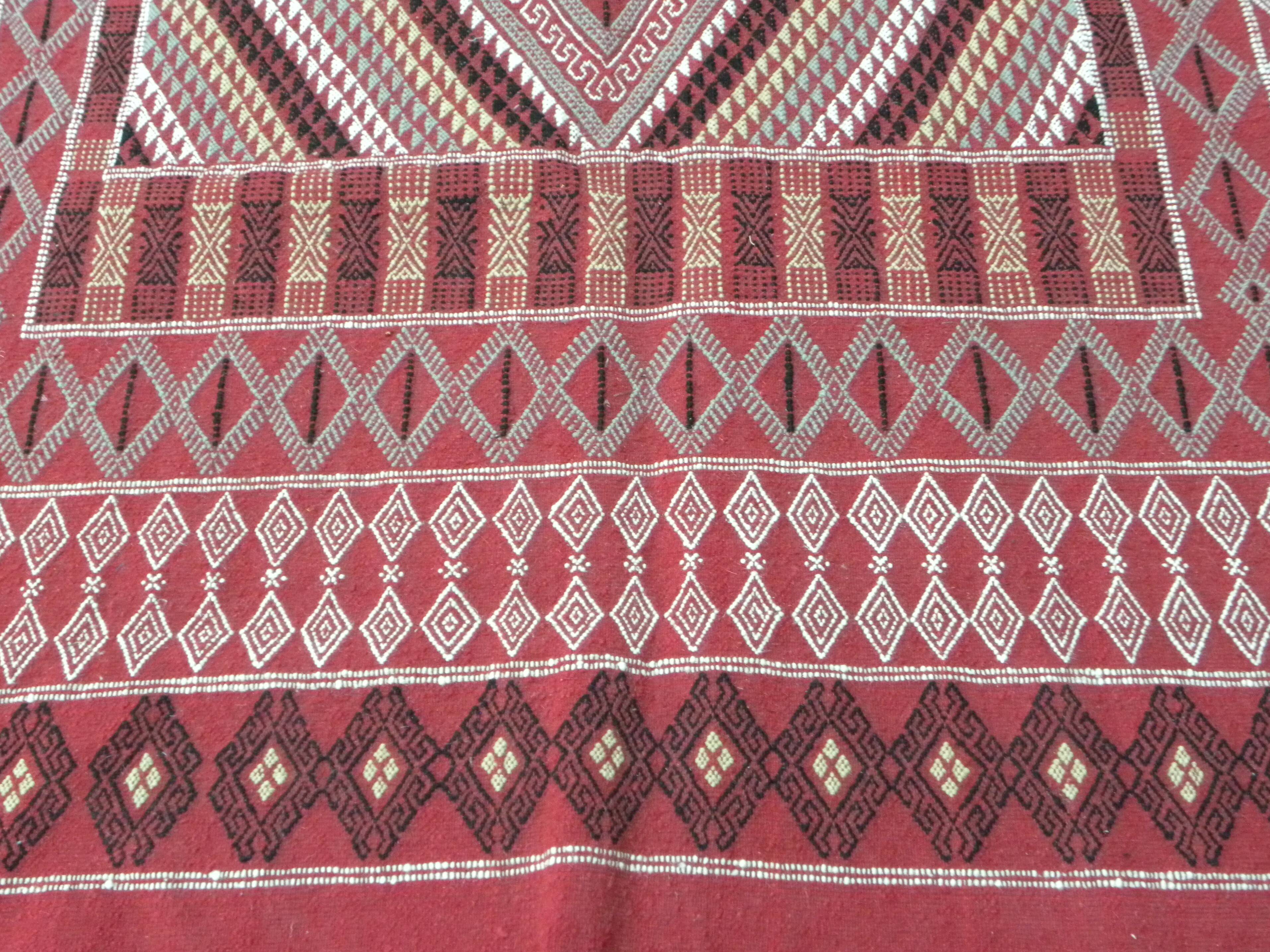 Hand-knotted Red Tunisian Ethnic Berber Wool Rug Margoum