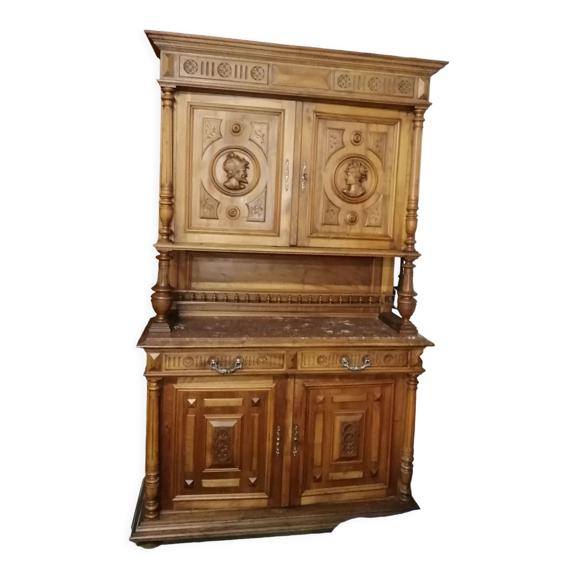 Buffet de Style Henri II